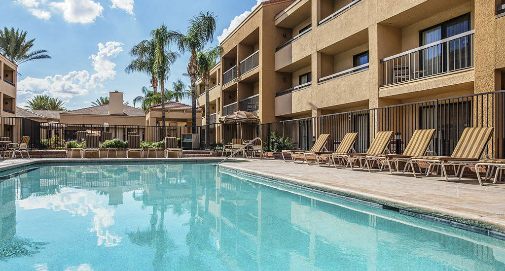 Courtyard Tucson Airport Hotell Exteriör bild